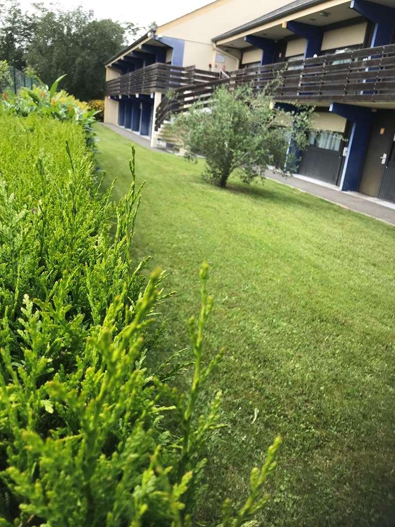 Kyriad Tarbes Odos Bagian luar foto