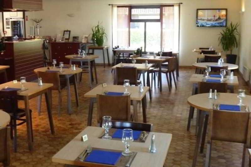 Kyriad Tarbes Odos Bagian luar foto
